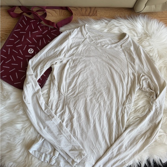Lululemon it’s rulu long sleeve top - Picture 2 of 3